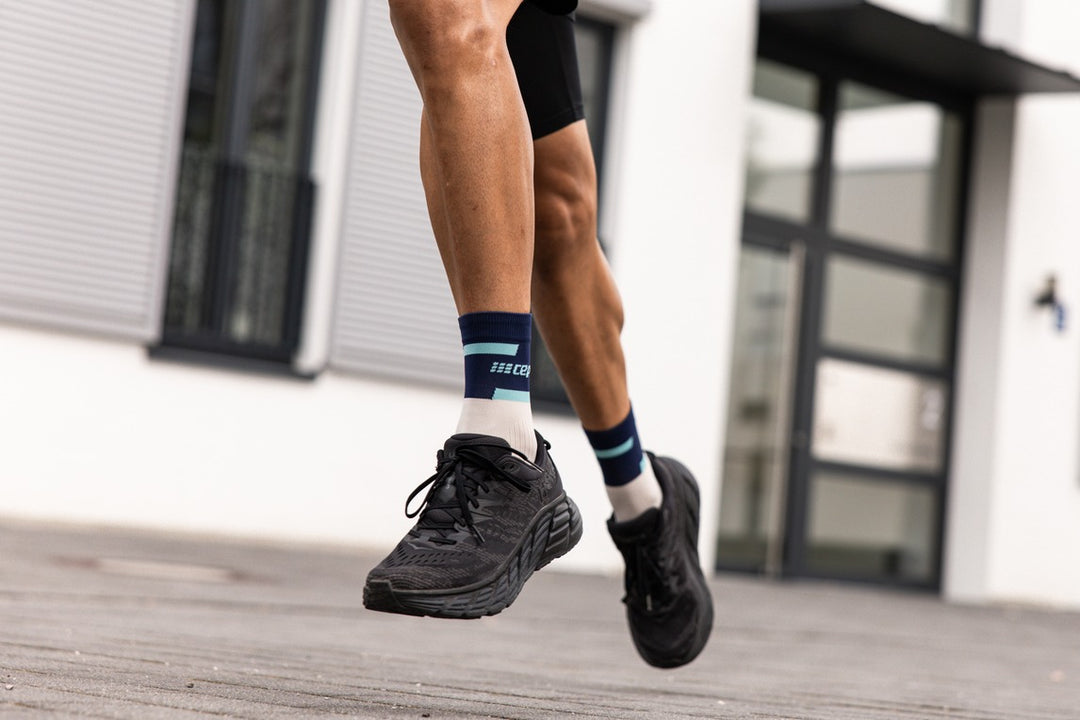 runner in cep mid-cut socks