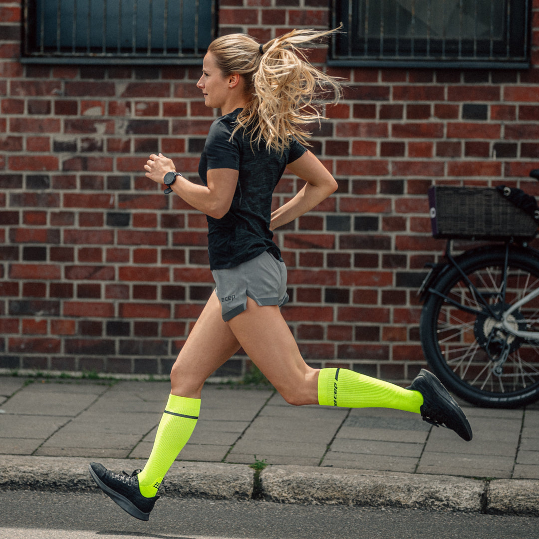 Neon running socks discount