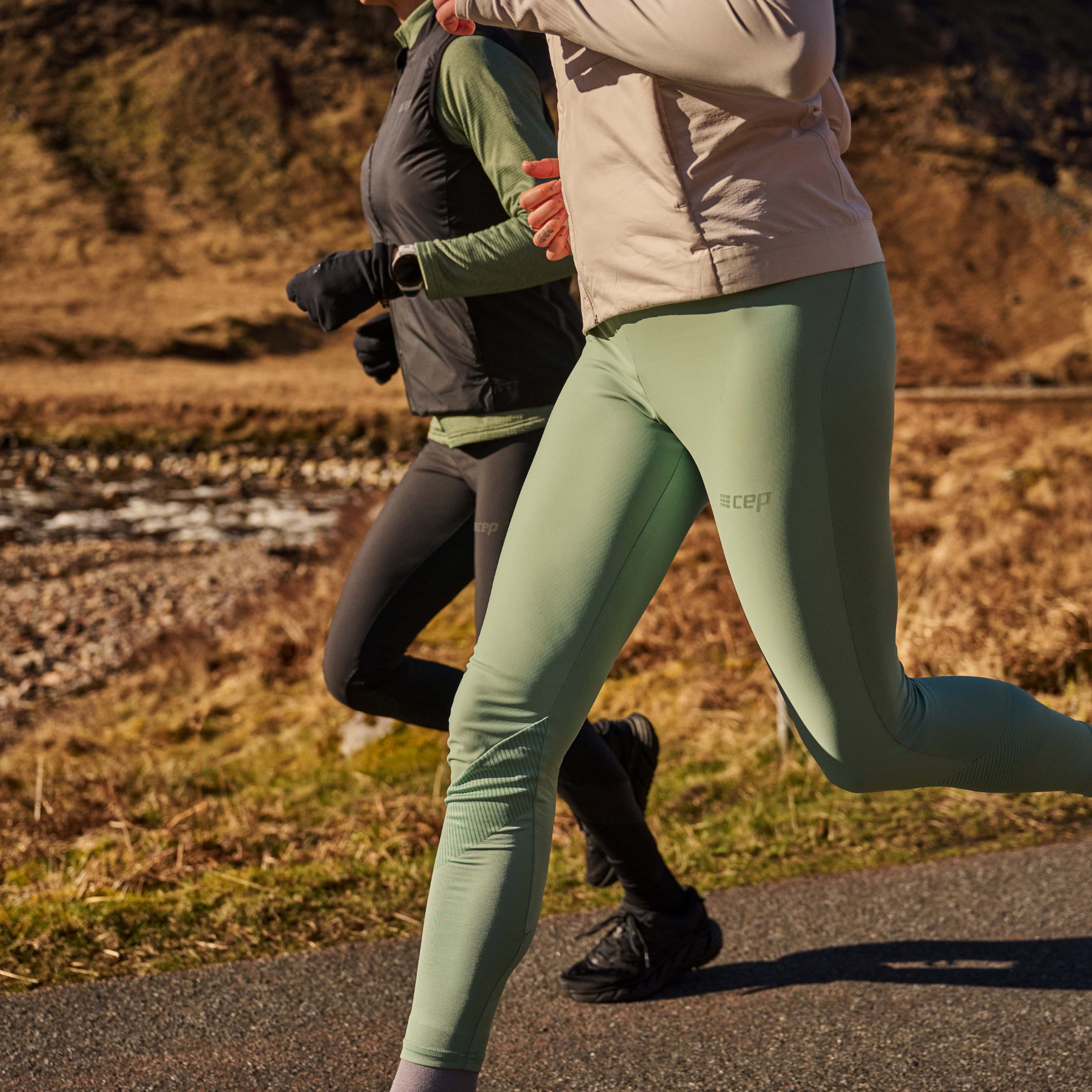 Leggings for hiking in on sale cold weather