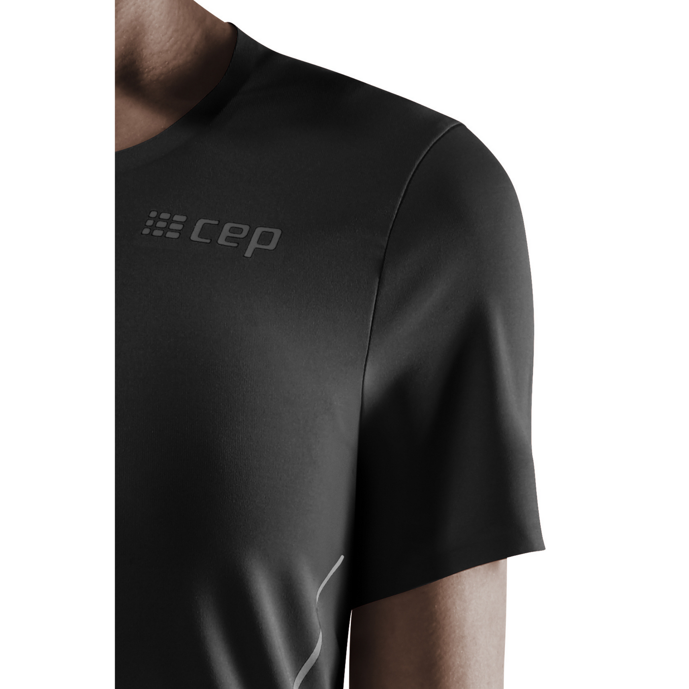 Run Short Sleeve Shirt, Women, Black, Logo Detail