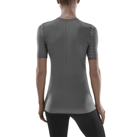 Camisa ultraleve de manga curta, feminina, cinza, modelo com vista traseira