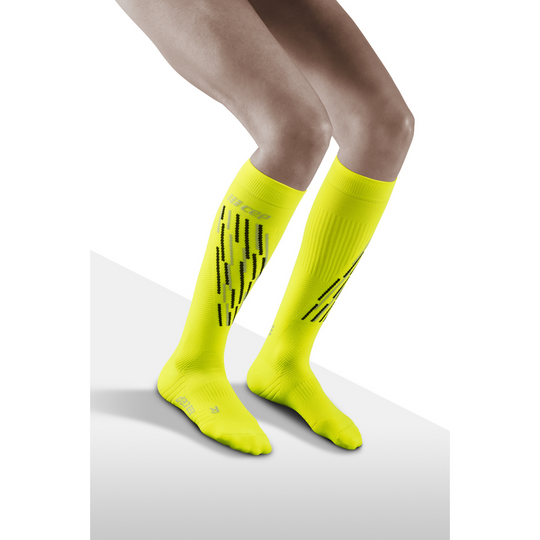 Calcetines de compresión ski thermo tall, mujer, amarillo flash - modelo vista frontal