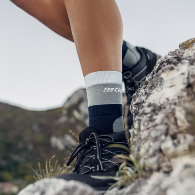 Hiking Light Merino Mid Cut Compression Socks, Men, Marineblue/Grey, Lifestyle