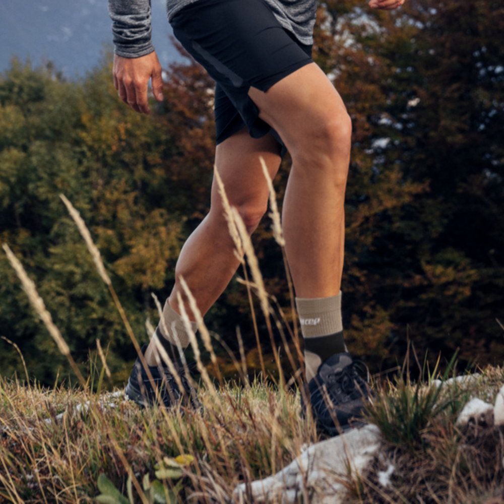 Hiking Merino Mid Cut Compression Socks, Men, Sand/Grey, Lifestyle