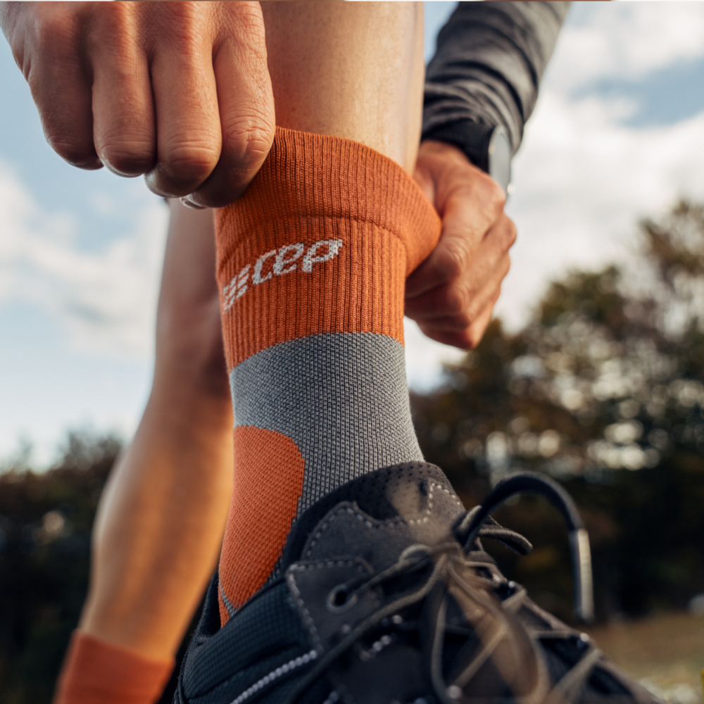 Hiking Merino Mid Cut Compression Socks, Women, Sunset/Grey, Lifestyle