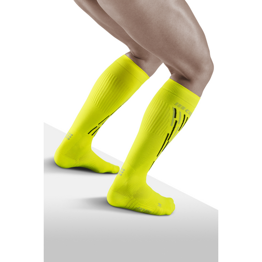Calcetines de compresión ski thermo tall, hombre, amarillo flash - modelo vista trasera