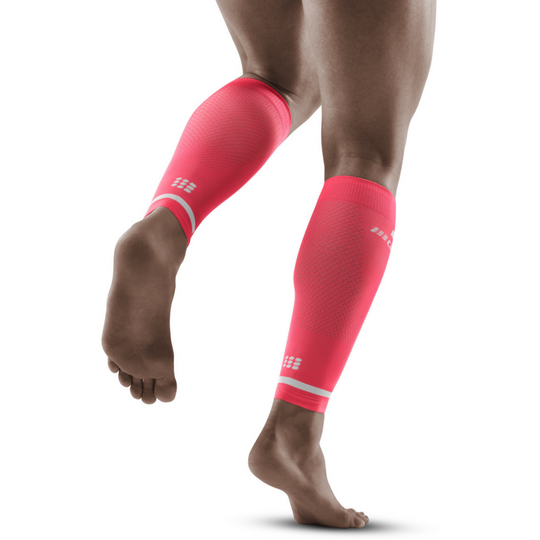 The Run Calf Sleeves 4.0, Men, Pink, Back View Model