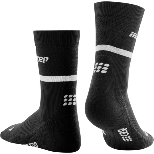 The run calcetines de compresión media caña 4.0, mujer, negro, vista posterior