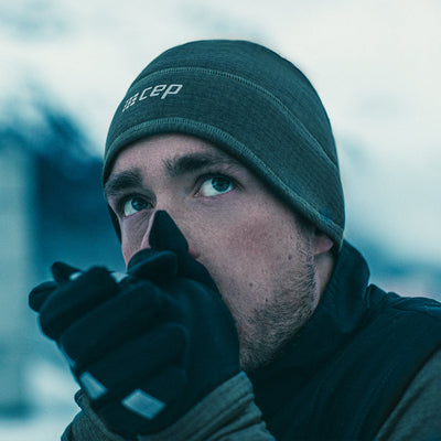 Winter Run Gloves, Black, Lifestyle