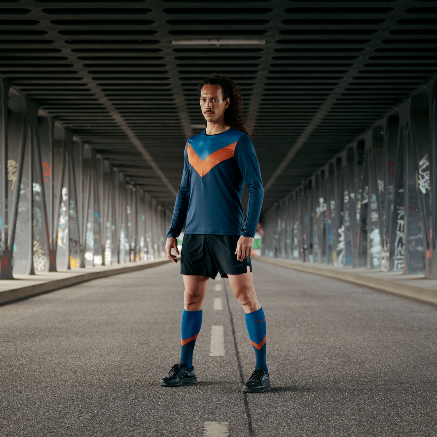 Chevron Tall Compression Socks, Men, Peacoat/Blue, Lifestyle 4