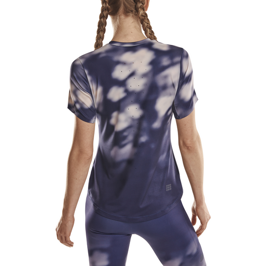 Camisa De Manga Curta Bloom, Feminina, Flor Azul, Modelo Com Vista Traseira