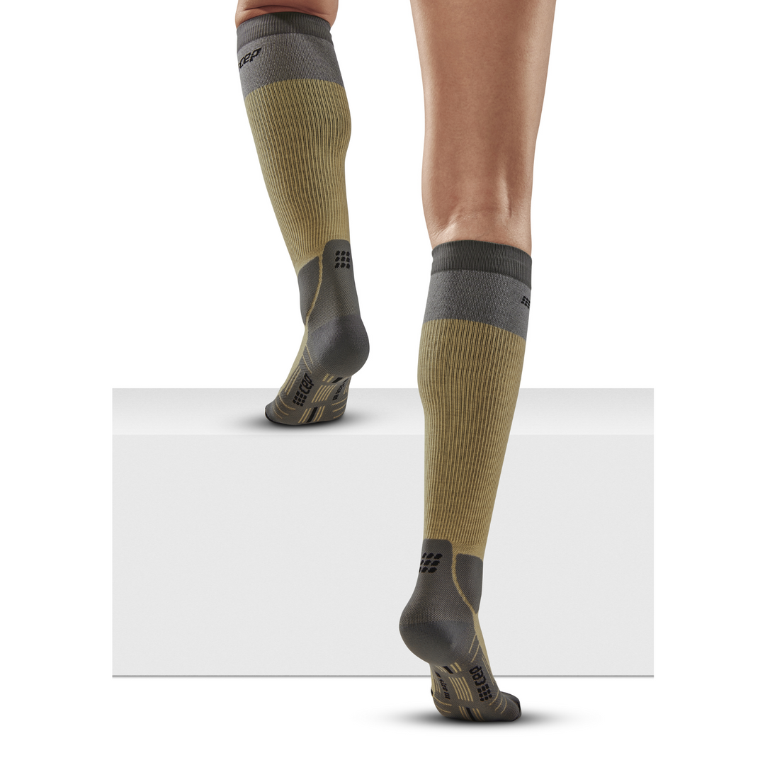 Κάλτσες Πεζοπορίας Ελαφριές Μερίνο Ψηλές Συμπίεσης, Γυναικείες, Μπεζ/Γκρι, Μοντέλο Πίσω Όψης