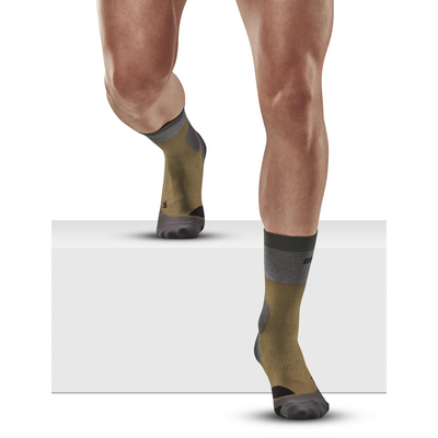 Hiking Light Merino Mid Cut Compression Socks, Men, Beige/Grey