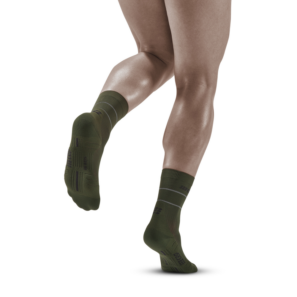 Ανακλαστικές κάλτσες συμπίεσης μέσης κοπής, ανδρικές, σκούρο πράσινο/ασημί, μοντέλο οπίσθιας όψης
