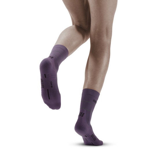 Calcetines de compresión reflectantes de corte medio, mujer, violeta/plata, modelo vista trasera