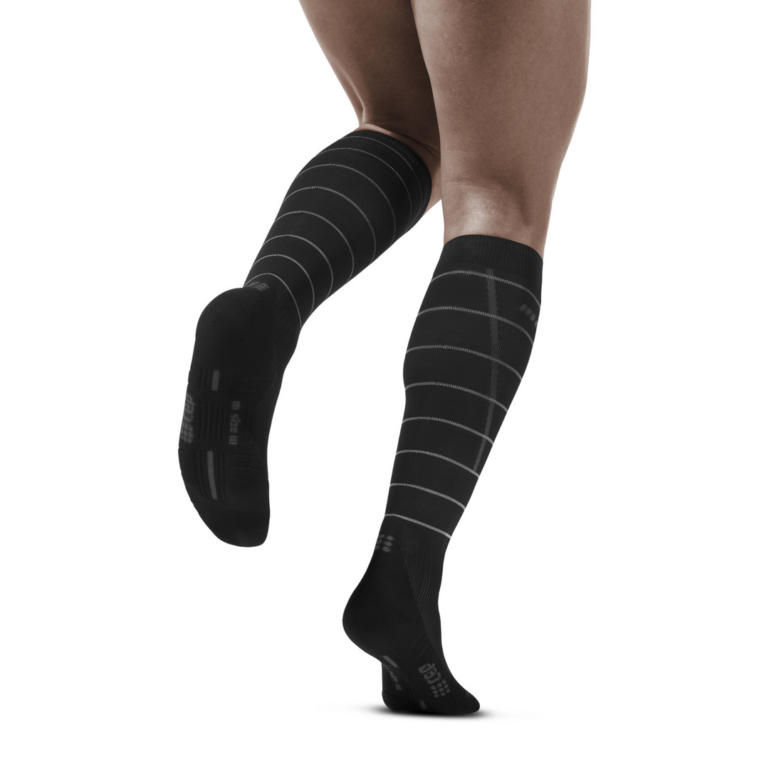 Ανακλαστικές Ψηλές Κάλτσες Συμπίεσης, Ανδρικές, Μαύρες/Ασημί, Μοντέλο Πίσω Όψης
