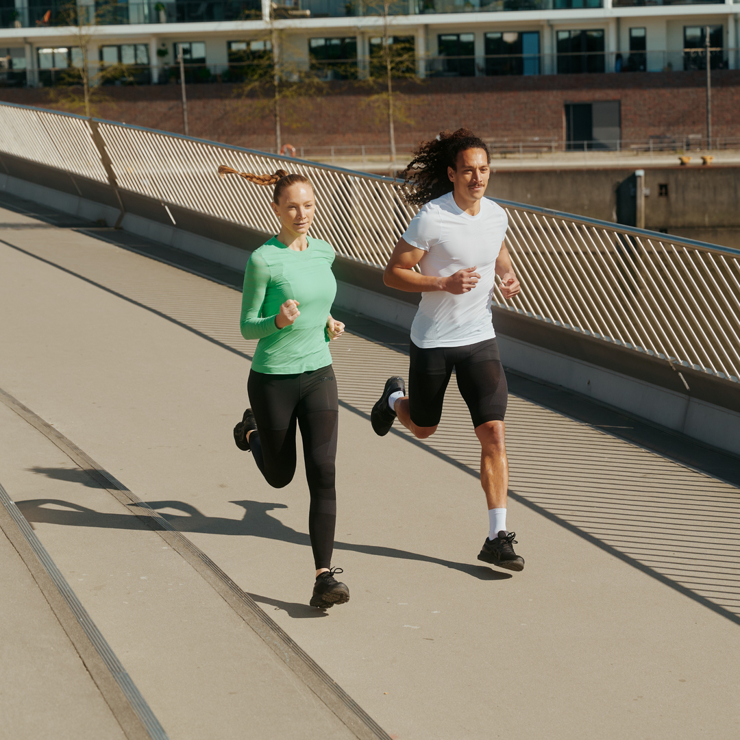 Σορτς για τρέξιμο συμπίεσης 4.0, άνδρες, lifestyle 3
