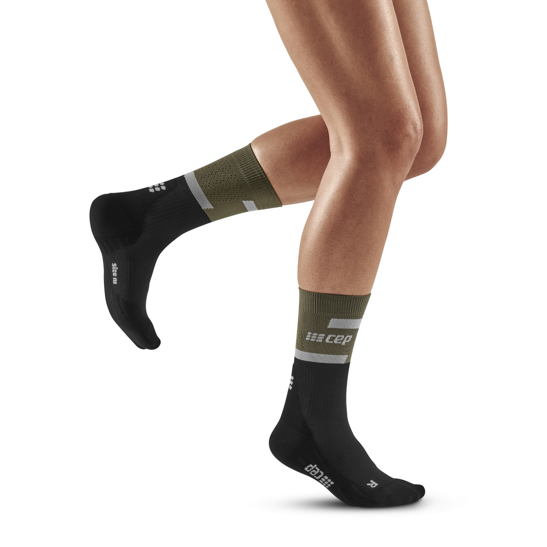 The run calcetines de compresión de corte medio 4.0, mujeres, oliva/negro
