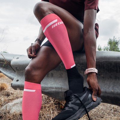 The Run Compression Tall Socks 4.0, Women, Olive/Black, Lifestyle 2